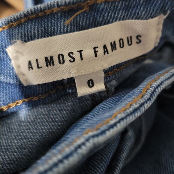 Almost Famous Patchwork Flare Jeans Blue Patched High Rise Wide Retro 70s Size 0 - Picture 7 of 12
